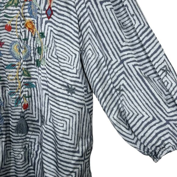 Johnny Was Taryn Flowy Tassel Blouse Medium Embroidered Floral Boho Peasant - Picture 6 of 8